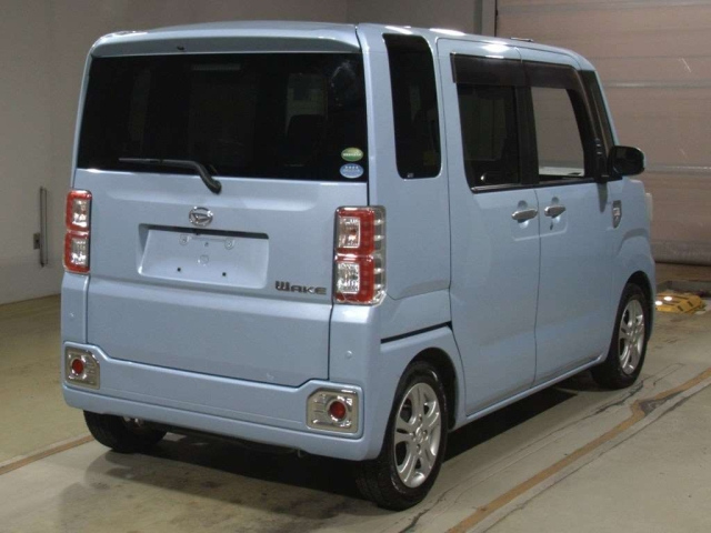 DAIHATSU WAKE 2016
