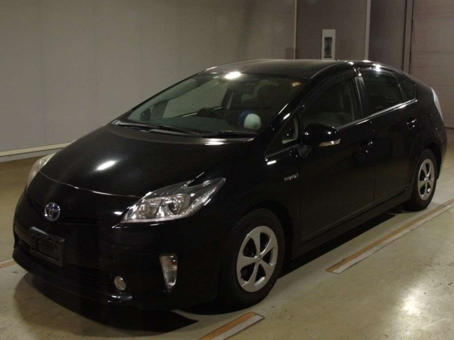 TOYOTA PRIUS 2015