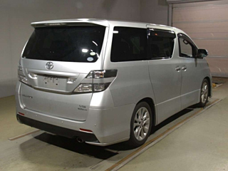 TOYOTA VELLFIRE 2008