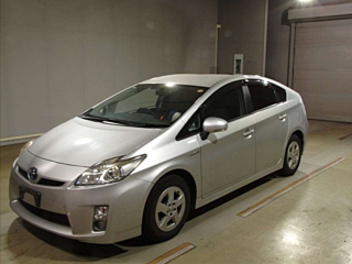 TOYOTA PRIUS 2011