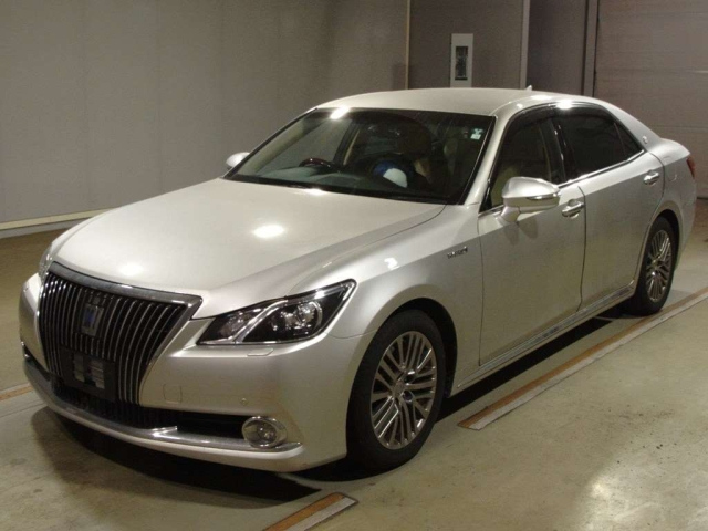 TOYOTA CROWN 2014
