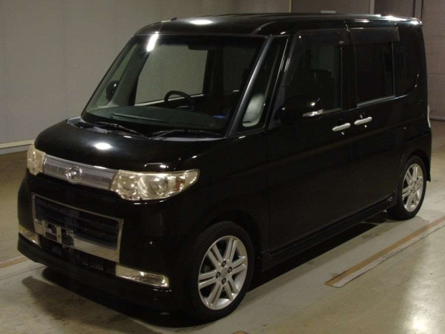 DAIHATSU TANTO 2009