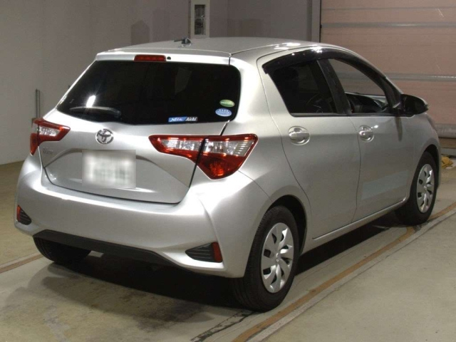 TOYOTA VITZ 2019