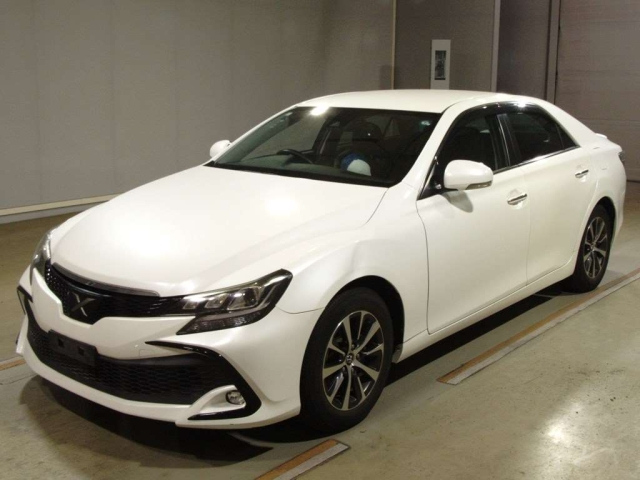 TOYOTA MARK X 2017