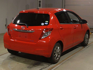 TOYOTA VITZ 2012