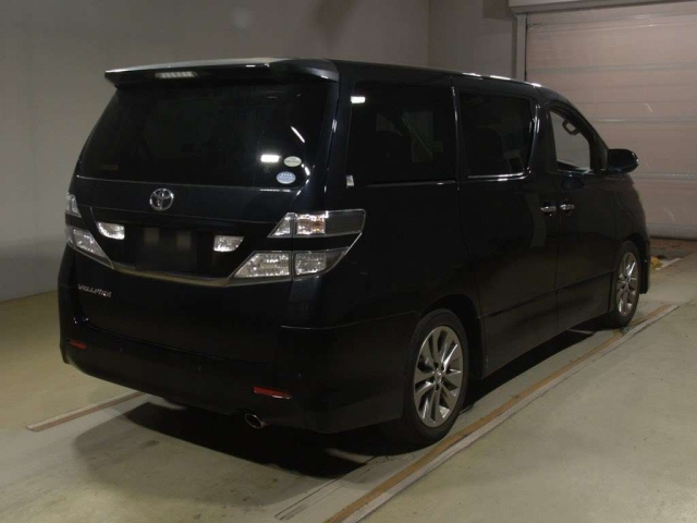 TOYOTA VELLFIRE 2011