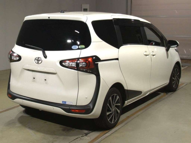 TOYOTA SIENTA 2020