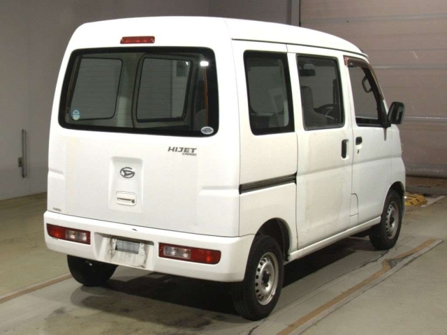 DAIHATSU HIJET VAN 2011