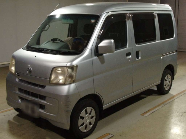 TOYOTA PIXIS VAN 2013