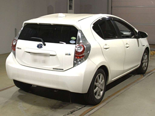 TOYOTA AQUA 2012