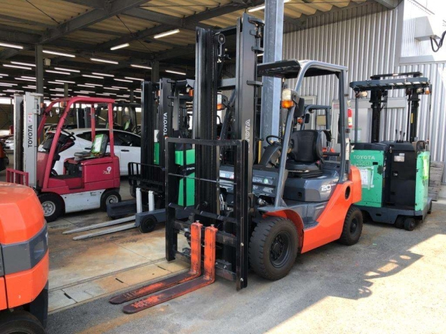 TOYOTA FORKLIFT 2009