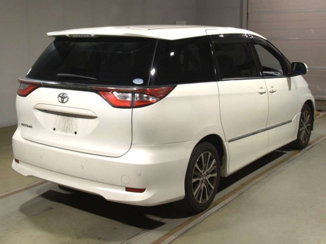 TOYOTA ESTIMA 2017