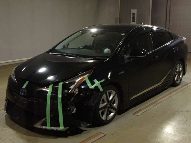 TOYOTA PRIUS 2018