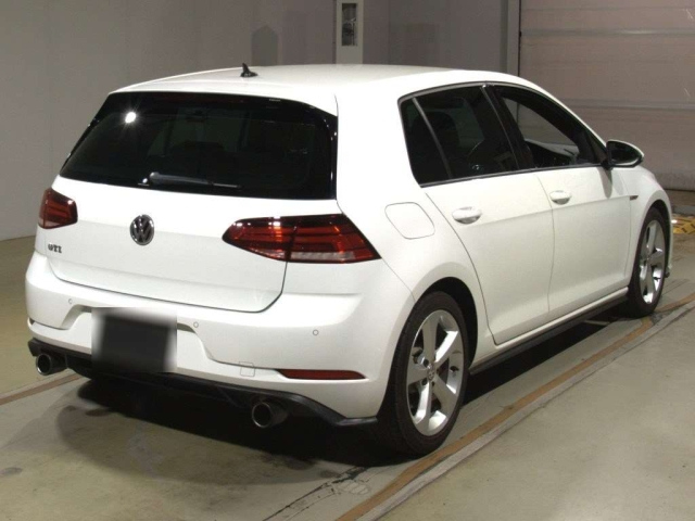 VOLKSWAGEN GOLF 2017