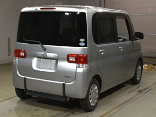 DAIHATSU TANTO 2008