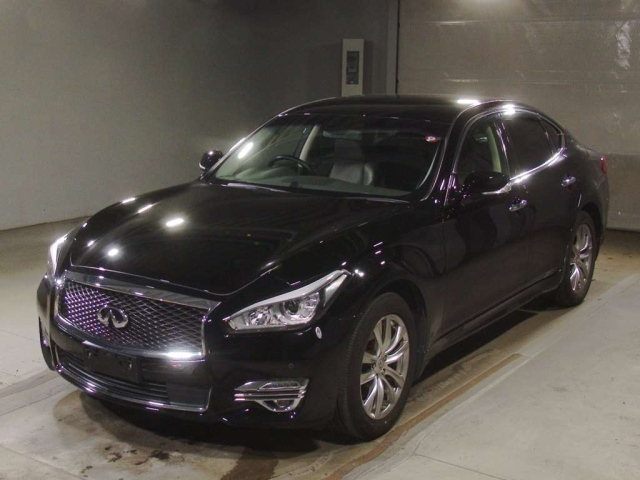 NISSAN FUGA 2016