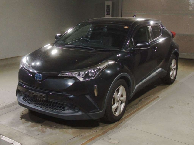 TOYOTA C-HR 2017