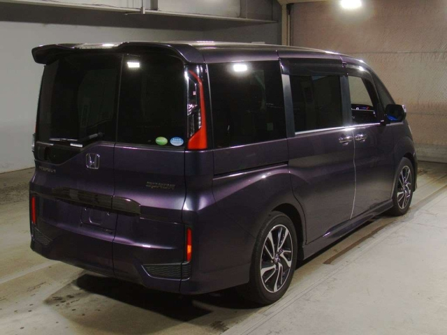 HONDA STEP WAGON 2016