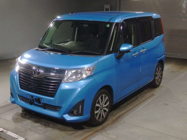 TOYOTA ROOMY 2016