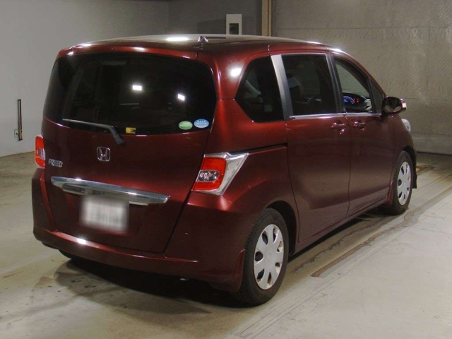 HONDA FREED 2016