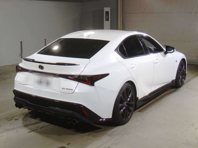 LEXUS IS 2023