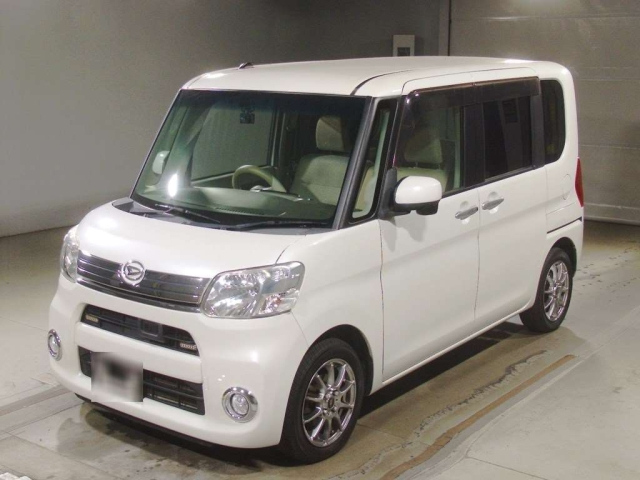 DAIHATSU TANTO 2014