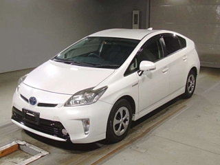 TOYOTA PRIUS 2013