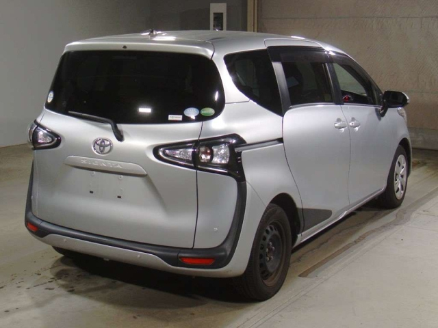 TOYOTA SIENTA 2021
