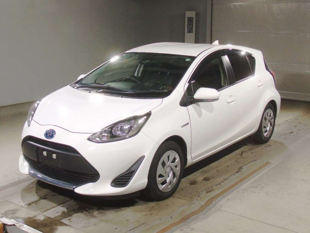 TOYOTA AQUA 2020