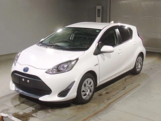 TOYOTA AQUA 2020