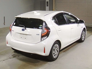 TOYOTA AQUA 2020