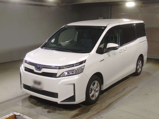 TOYOTA VOXY 2018