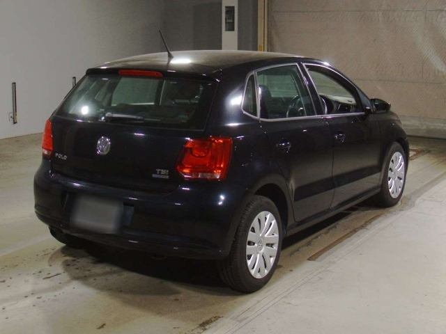 VOLKSWAGEN POLO 2012