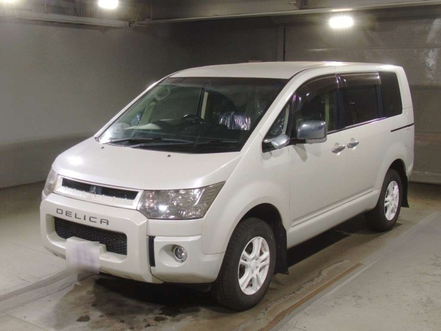 MITSUBISHI DELICA D5 2017