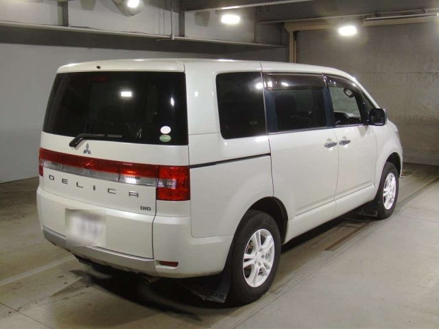MITSUBISHI DELICA D5 2017