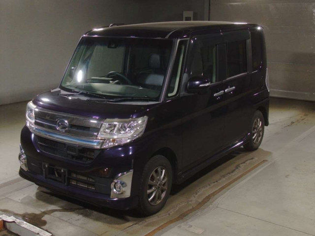 DAIHATSU TANTO 2015