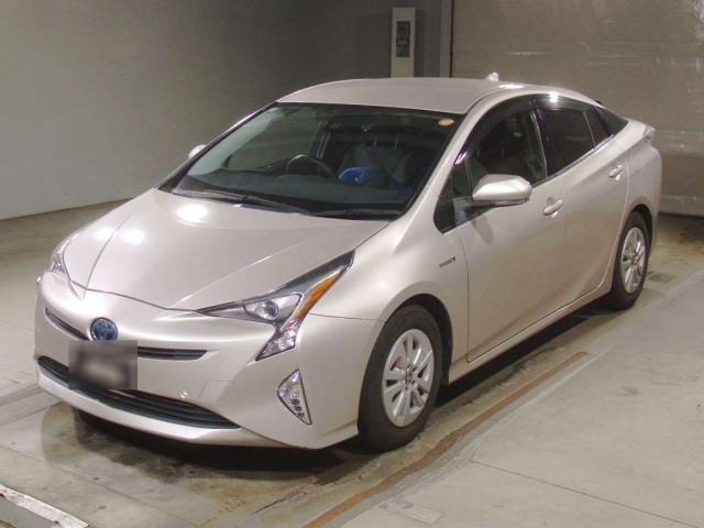 TOYOTA PRIUS 2016