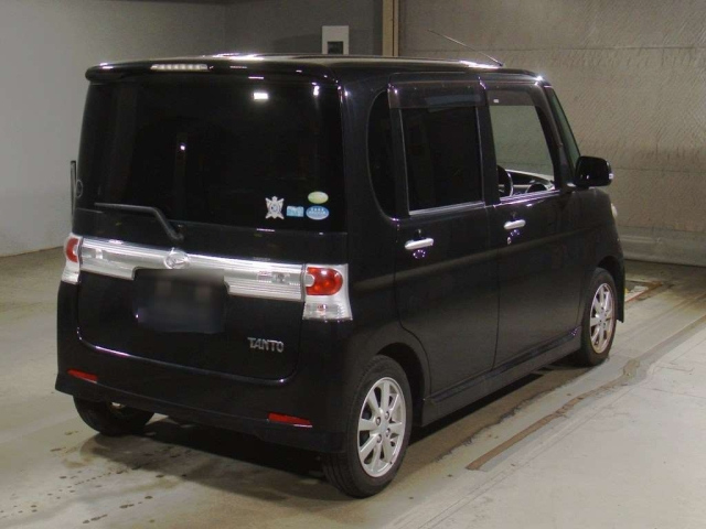 DAIHATSU TANTO 2008