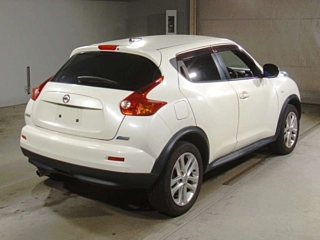NISSAN JUKE 2010