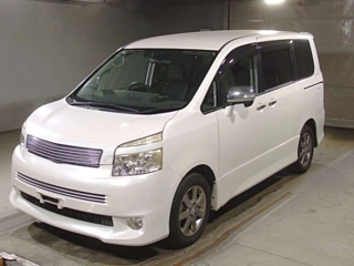 TOYOTA VOXY 2009