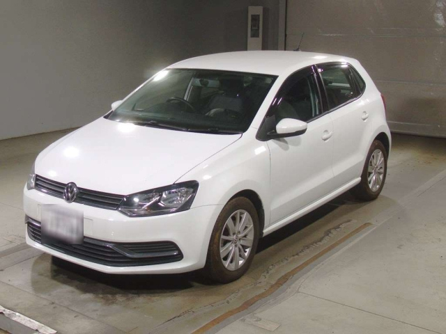 VOLKSWAGEN POLO 2016