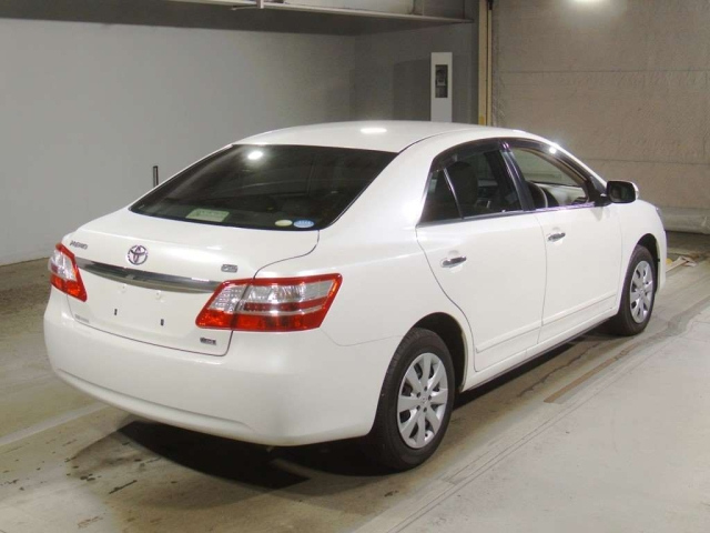 TOYOTA PREMIO 2010