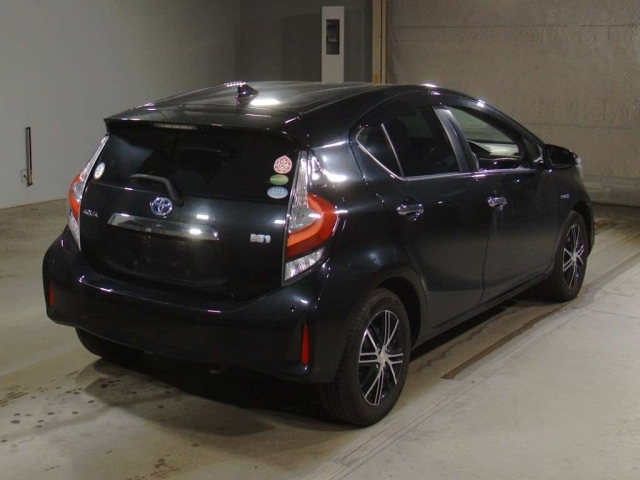 TOYOTA AQUA 2018