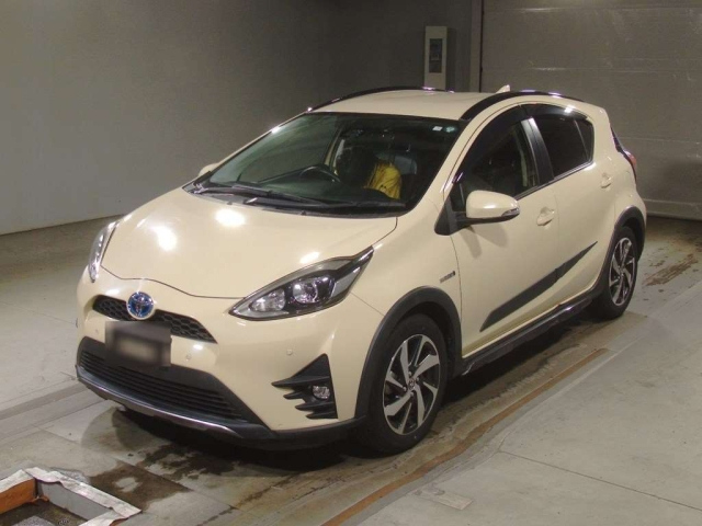 TOYOTA AQUA 2018