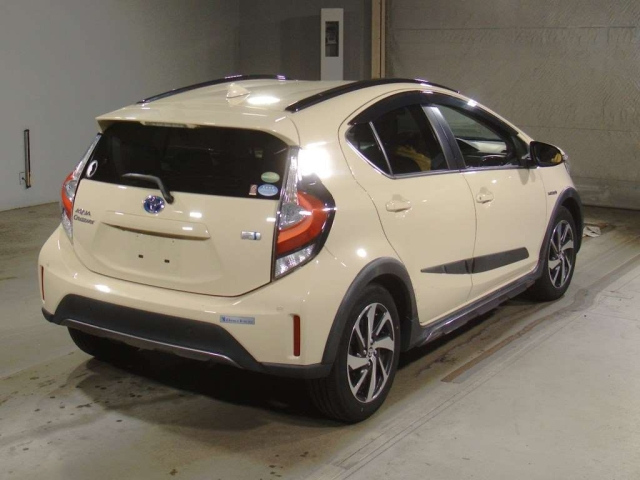 TOYOTA AQUA 2018