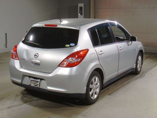 NISSAN TIIDA 2009