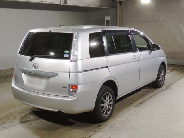TOYOTA ISIS 2014