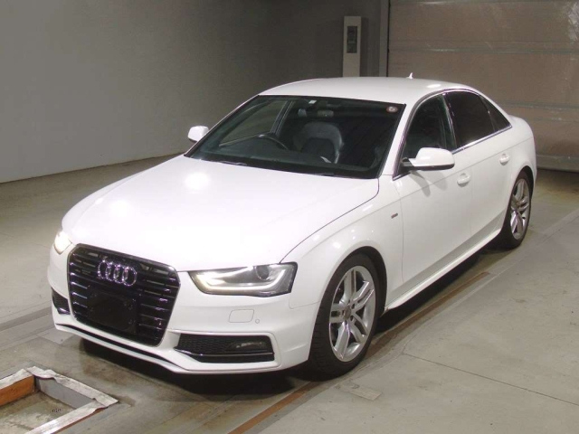 AUDI A4 2012