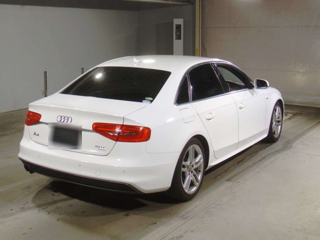 AUDI A4 2012