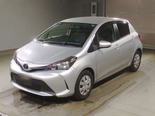 TOYOTA VITZ 2014